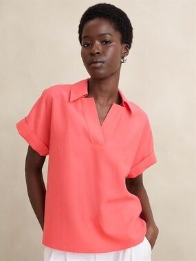 Banana Republic NWT❗️Collar Coral Short Sleeve Notch V-Neck Top Pop Over